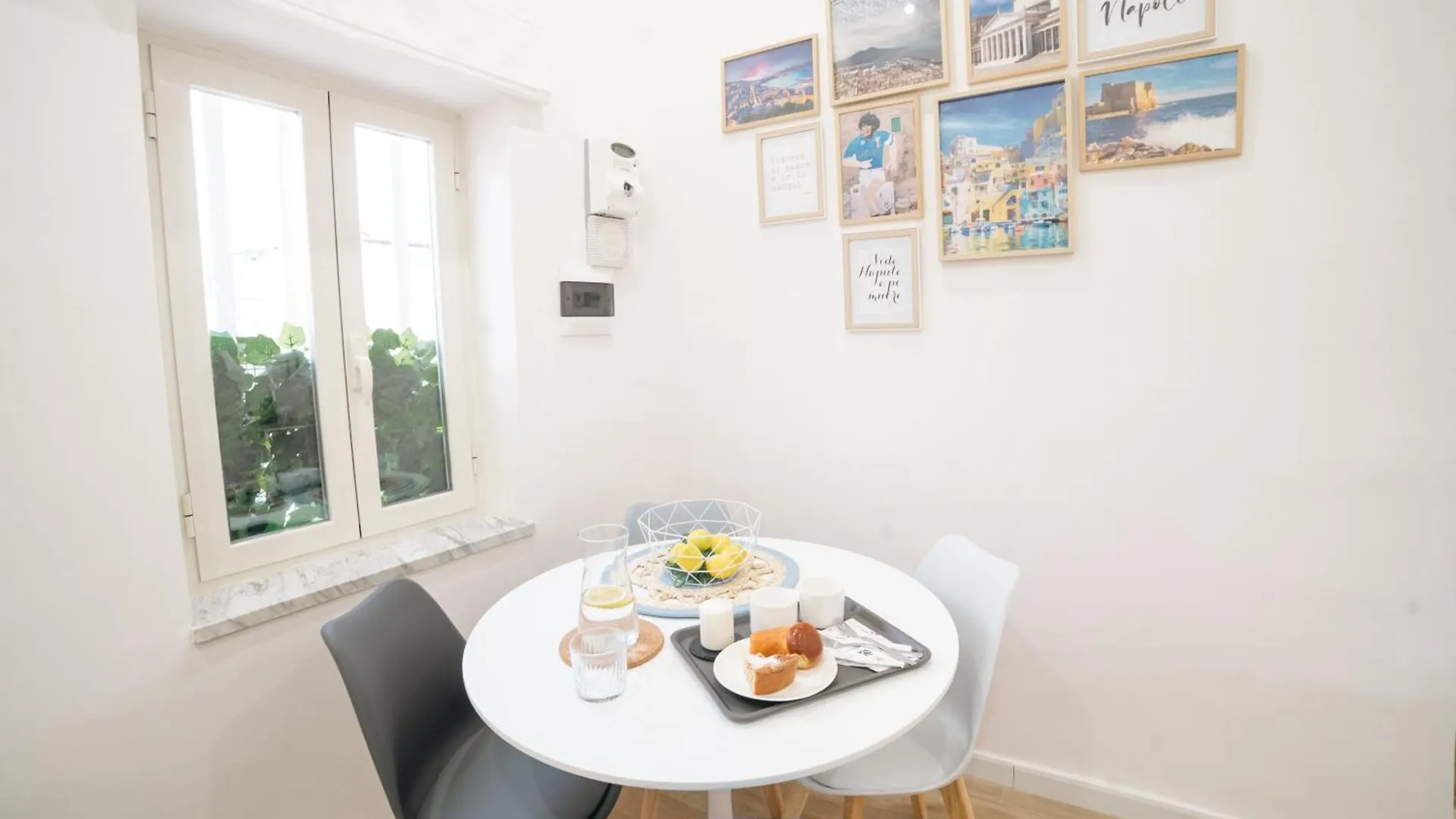 A' Finestrella A Materdei Apartment Naples Italy
