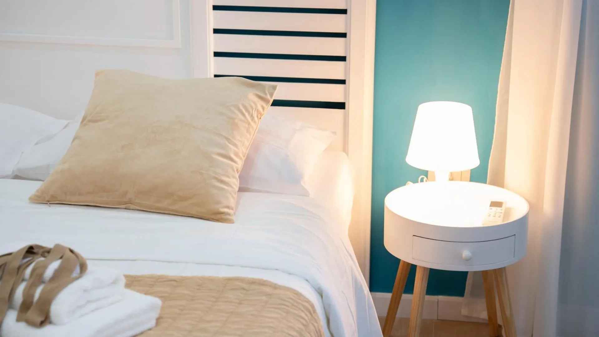 A' Finestrella A Materdei Apartment Naples